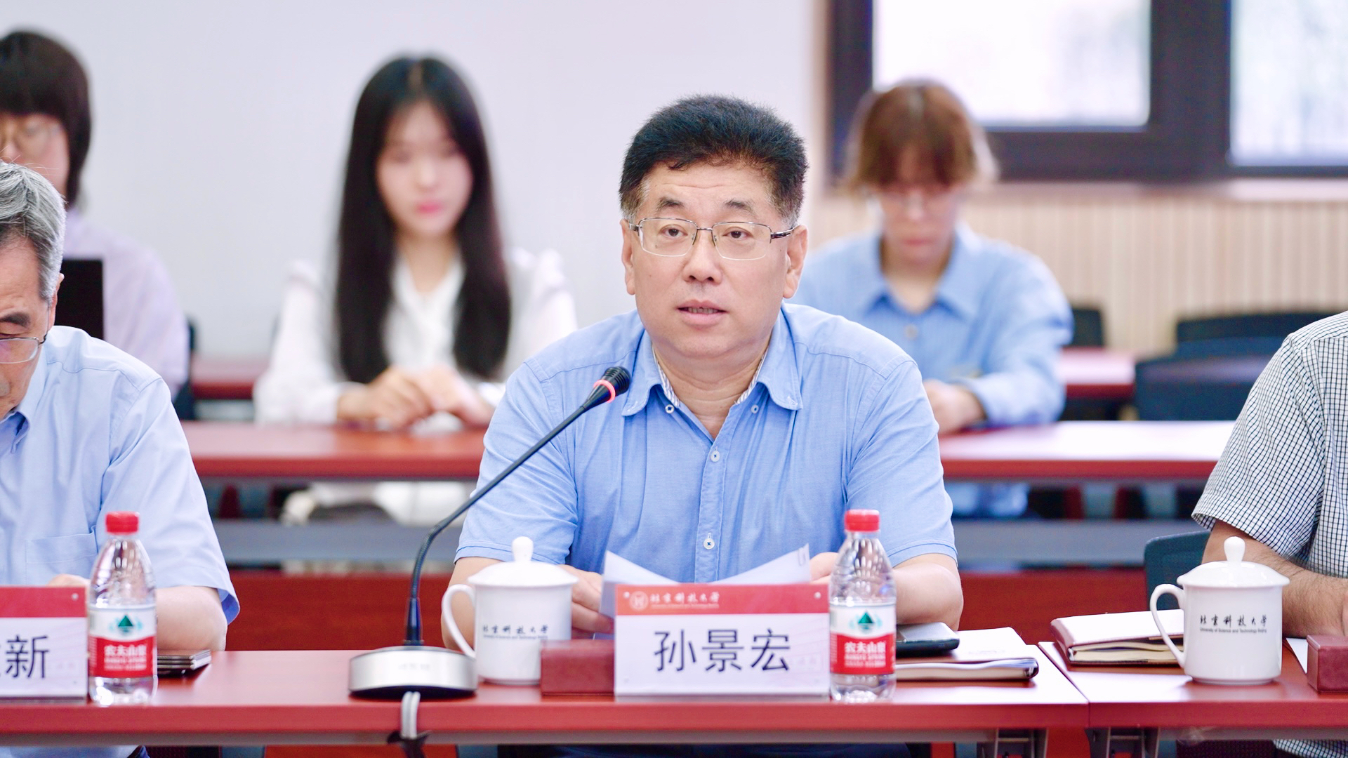 孙景宏2.jpg 孙景宏2.jpg